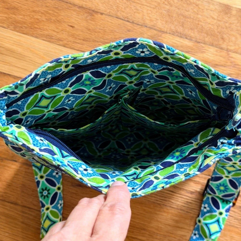 Vera Bradley Daisy Daisy Blue Green Floral Quilted Crossbody Bag and ID Case Set
